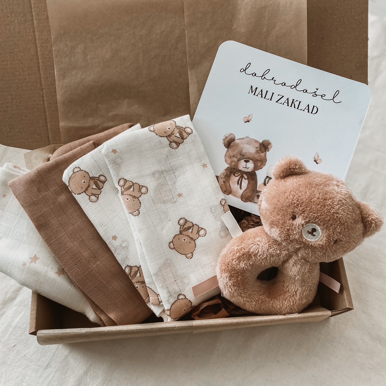 Darilni paket za novorojenčka - Mali medo