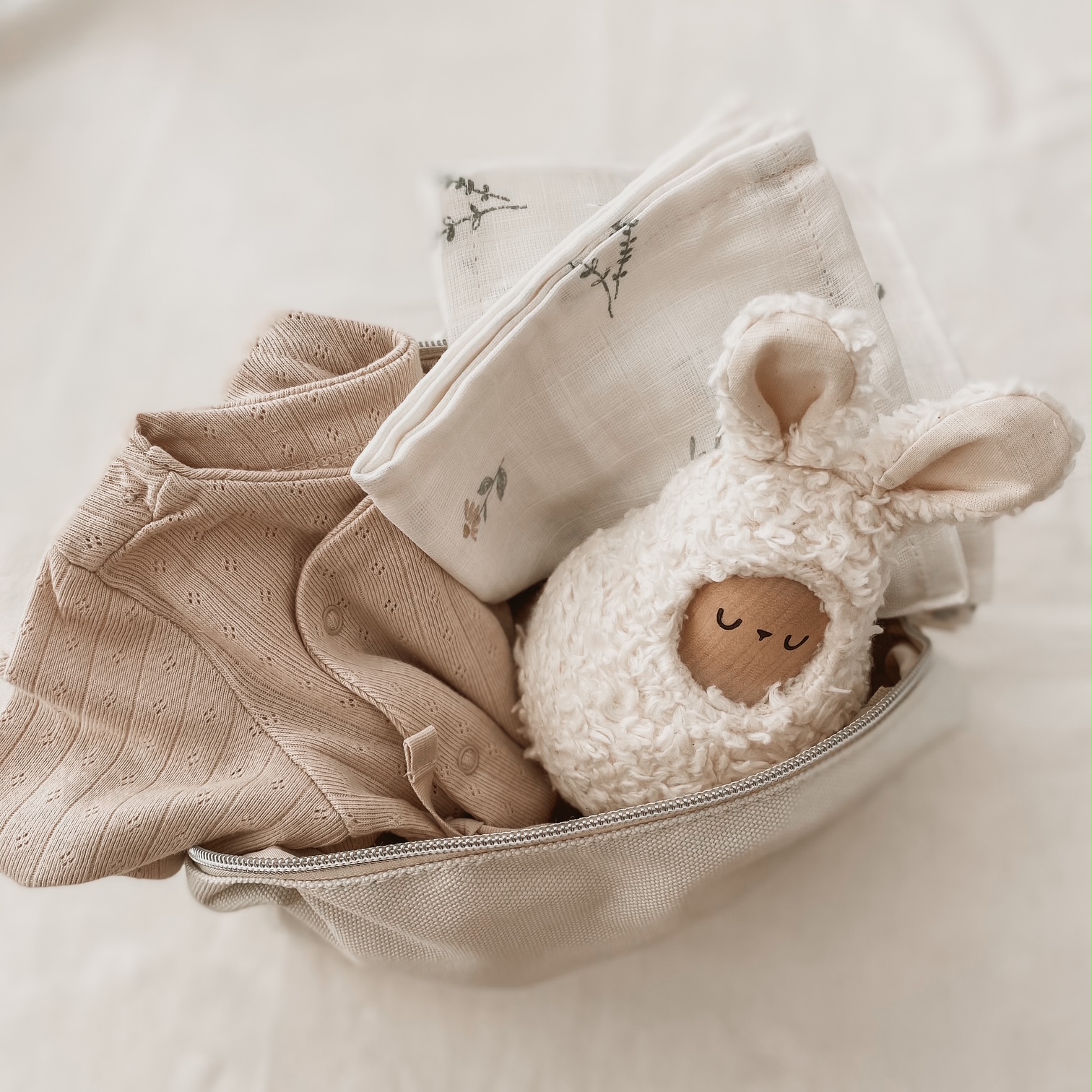 Darilni paket za mamico in dojenčka - Prva ljubezen - slika 2