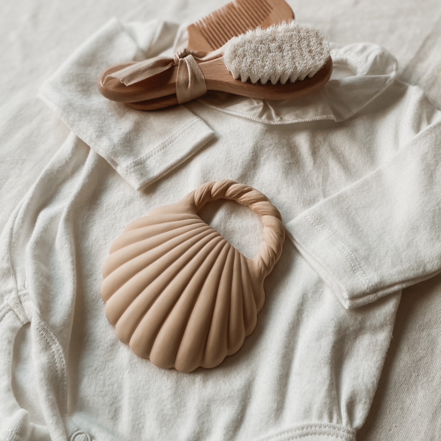 Grizalo za dojenčka - Školjka