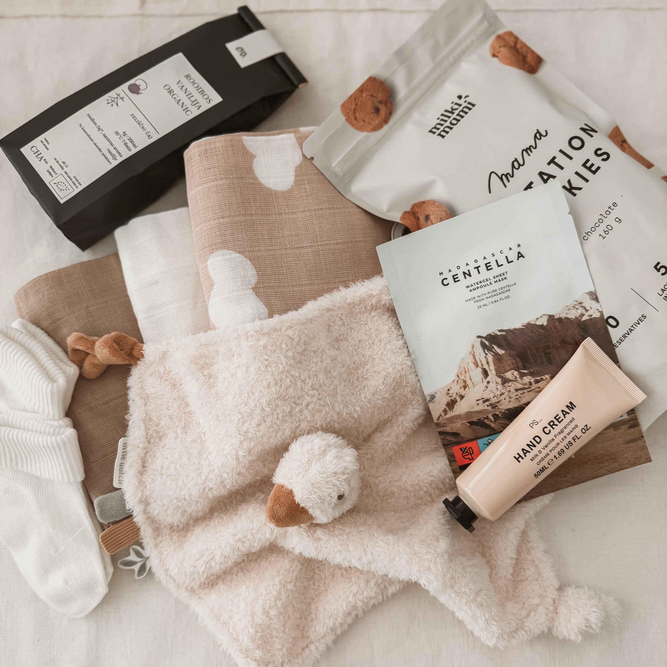 Darilni paket za mamico in dojenčka - Malo presenečenje