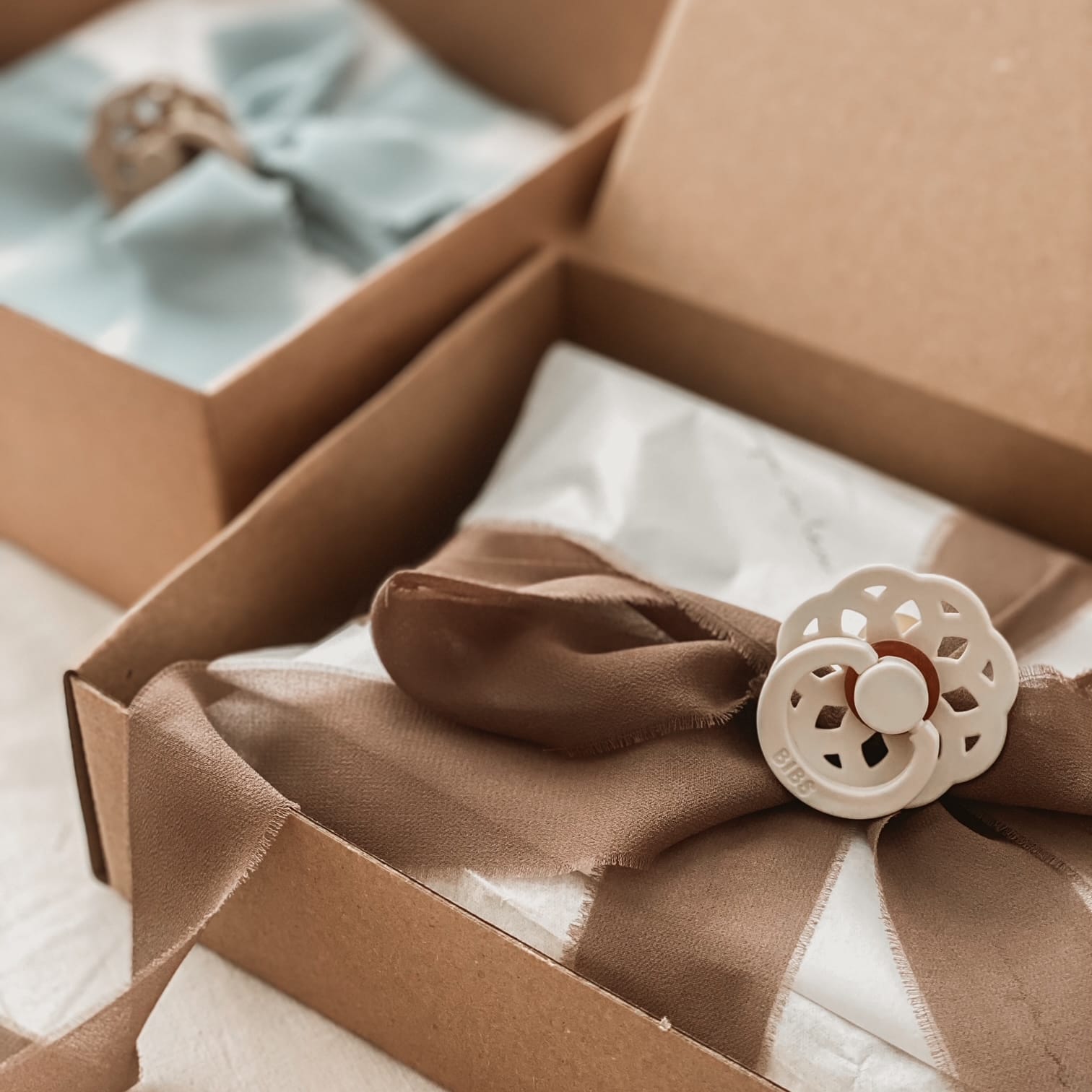 Topper duda in/ali pentlja iz blaga