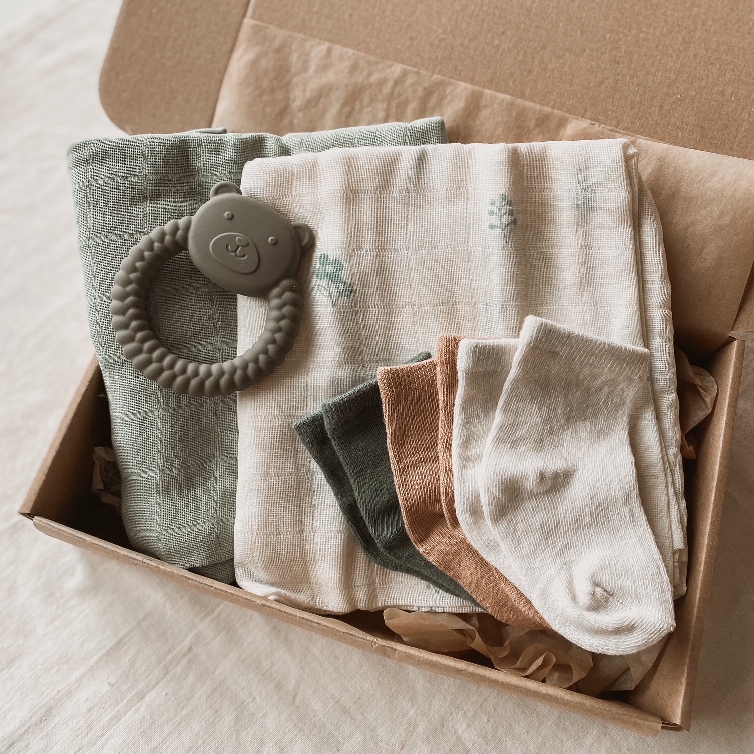 Darilni paket za novorojenčka - Topli objem