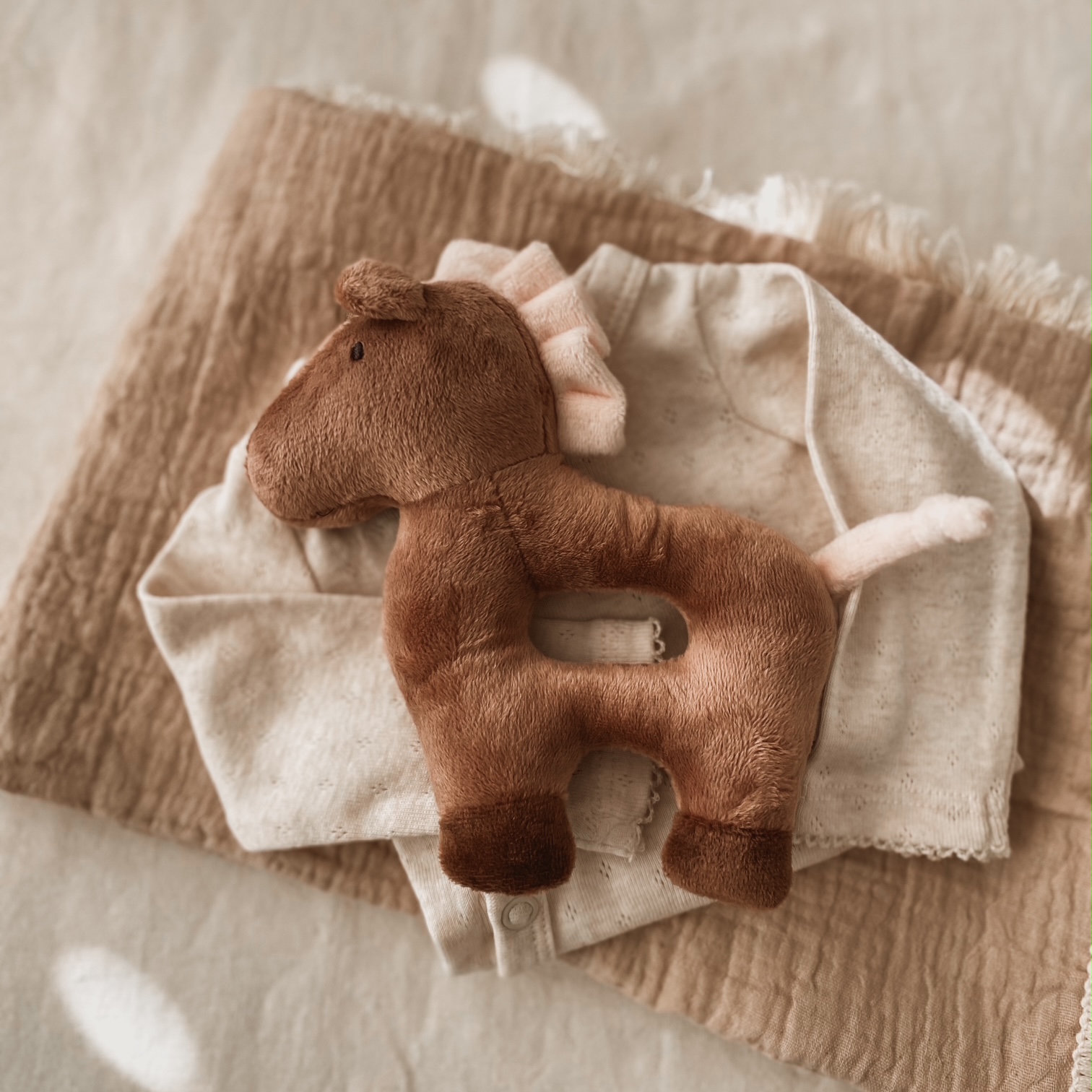 Mehka ropotuljica - Konjiček