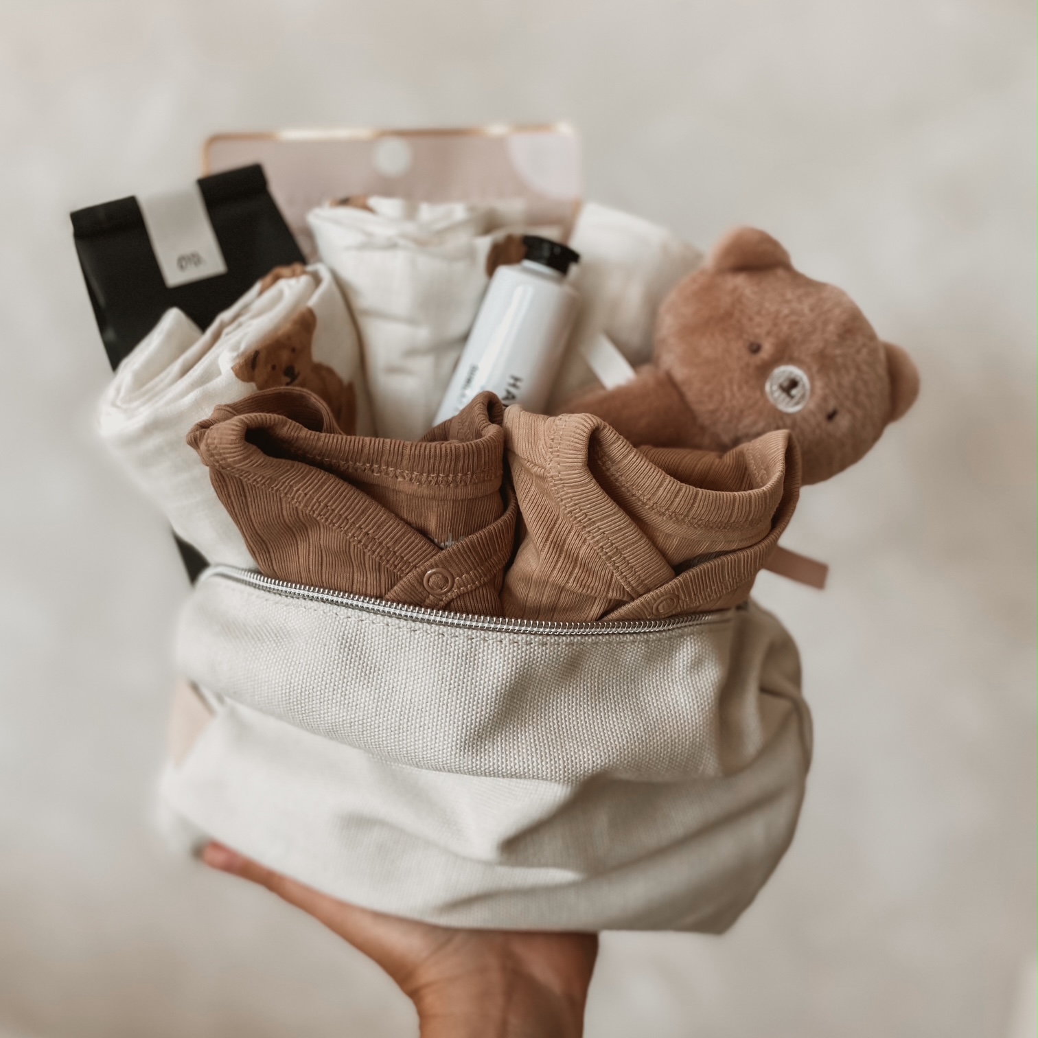 Darilni paket za mamico in dojenčka - Mami in jaz