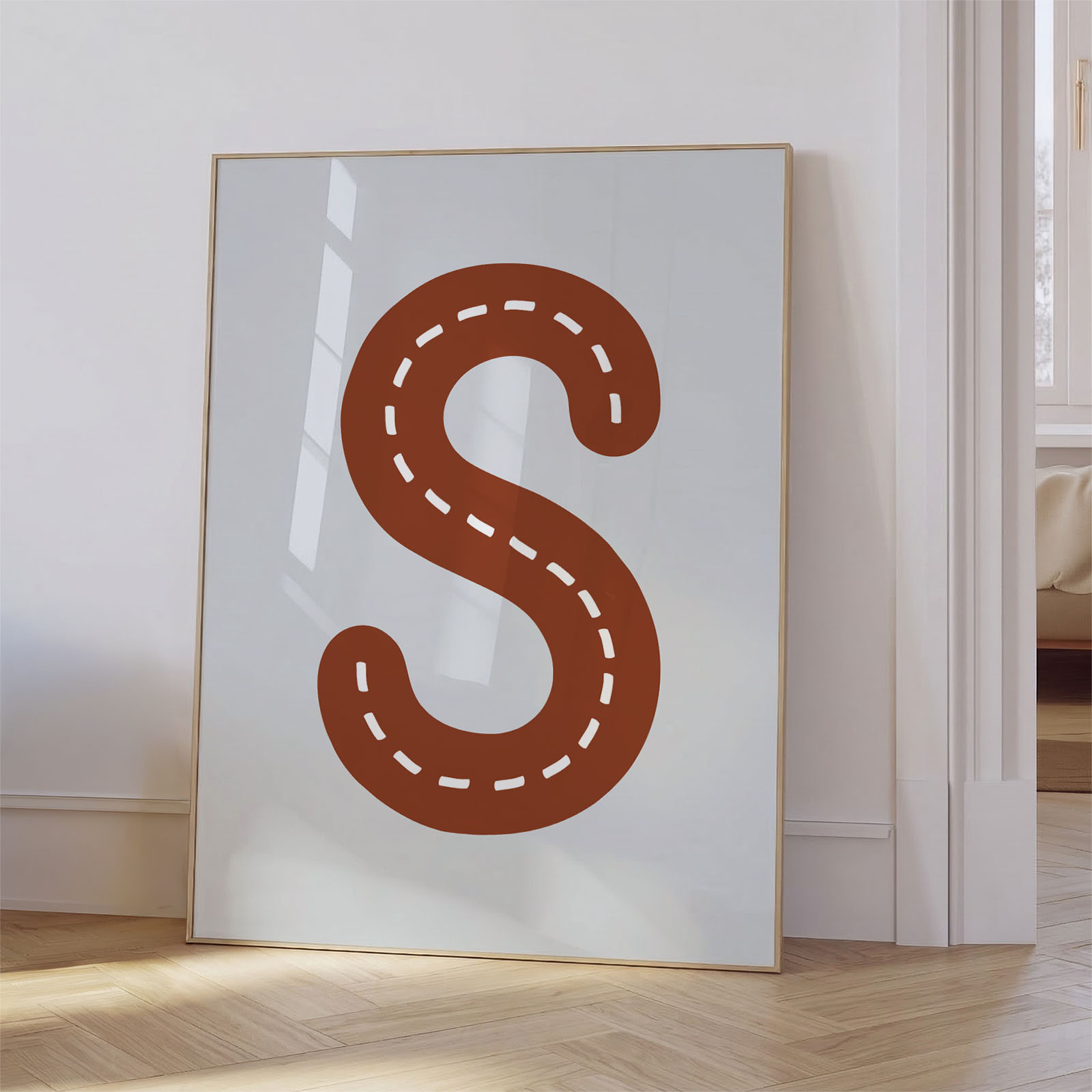 Plakat z inicialko za otroško sobo – Inicialka cesta